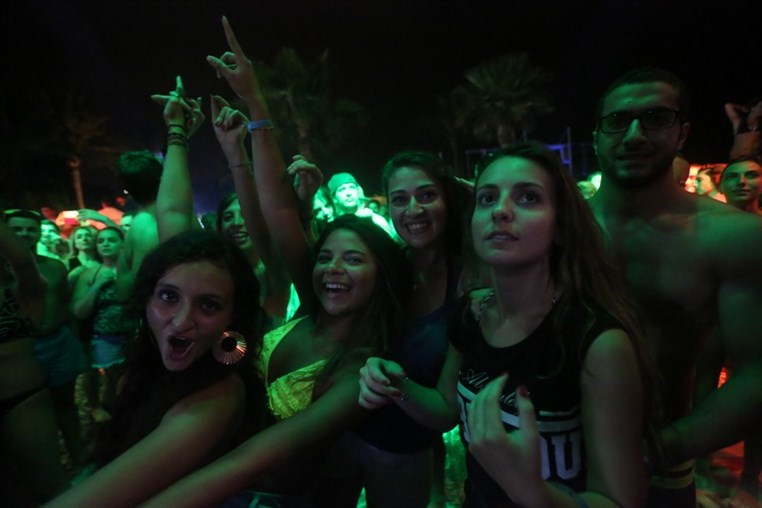 Lebanon Largest FOAM Party 3 (3)